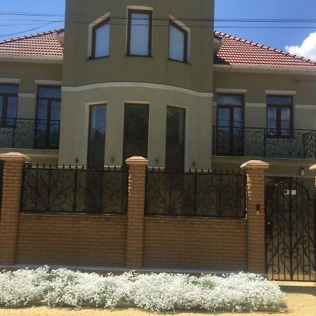 Villa Julia โอเดสซา ภายนอก รูปภาพ